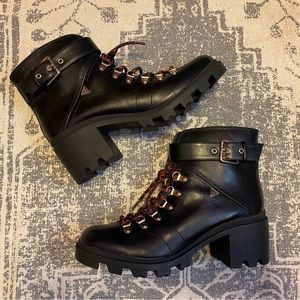 Women’s GUESS Rhyan Black Leather Ankle Boots Size 9
